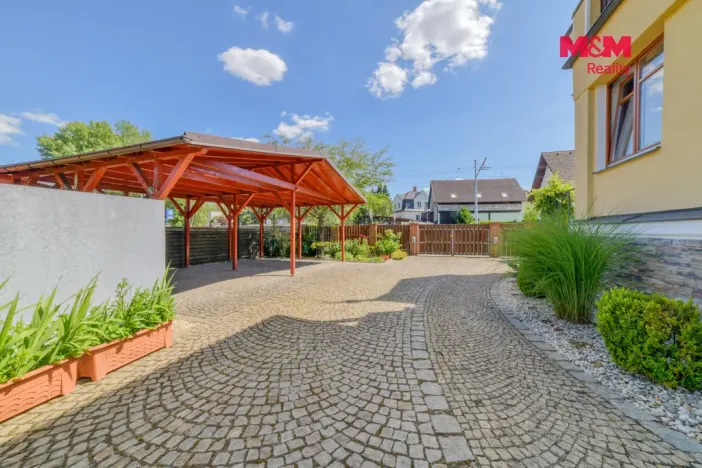 Prodej rodinného domu, Velká Hleďsebe, Pohraniční stráže, 220 m2