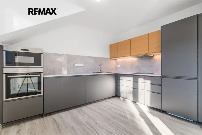 Prodej bytu 4+kk, Vochov, 80 m2