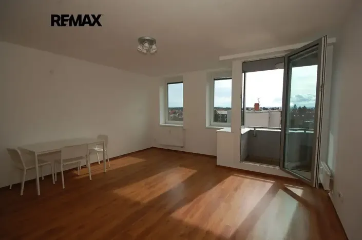 Pronájem bytu 1+kk, Velký Osek, U hřiště, 33 m2