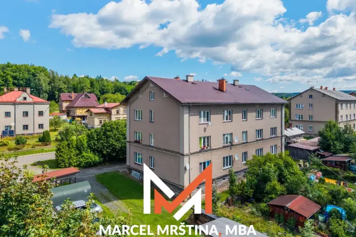 Prodej bytu 4+1, Meziměstí, Školní, 112 m2