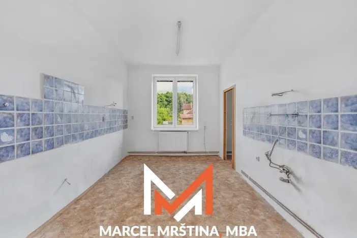 Prodej bytu 4+1, Meziměstí, Školní, 112 m2