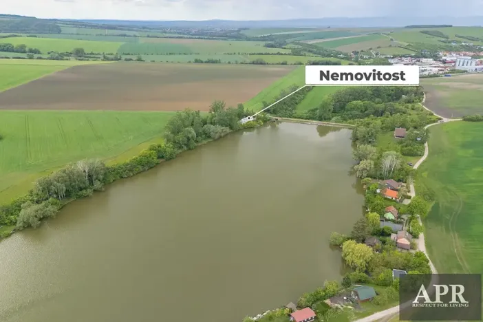 Prodej komerční nemovitosti, Hluk, 192 m2