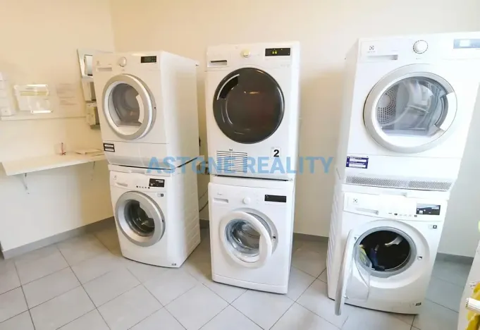 Pronájem bytu 1+kk, Praha - Hostivař, Hornoměcholupská, 30 m2