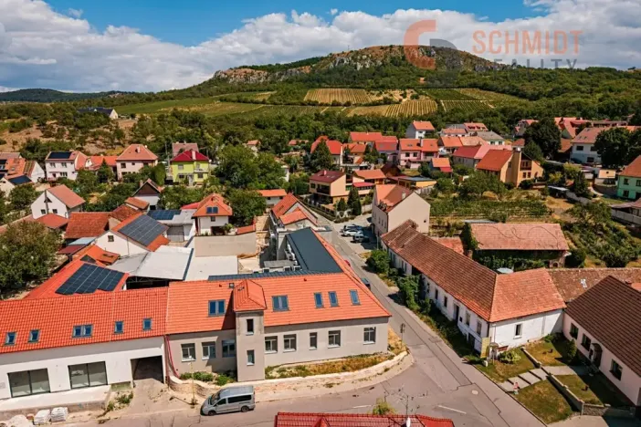 Prodej bytu 1+kk, Bavory, 48 m2