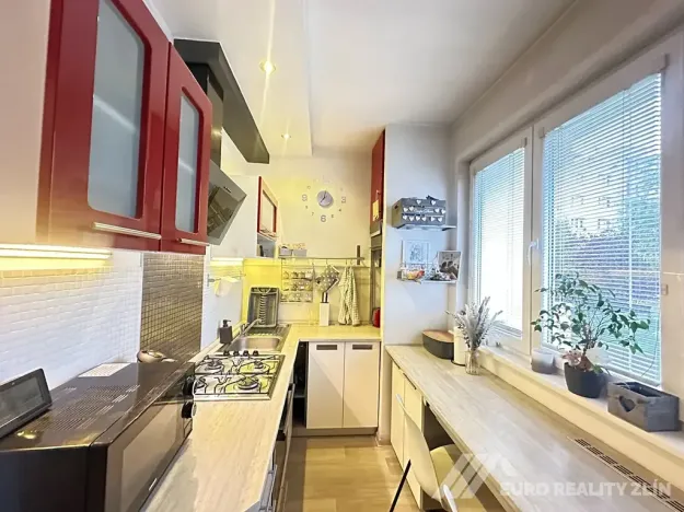 Pronájem bytu 1+1, Zlín, Husova, 32 m2