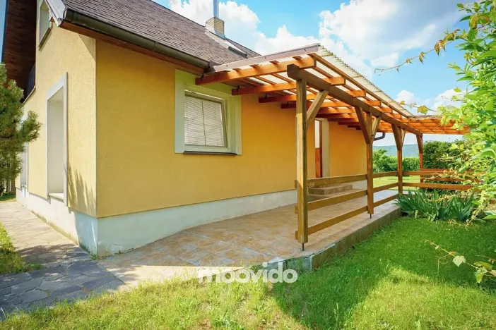 Prodej rodinného domu, Praha - Lipence, K Černošicím, 128 m2