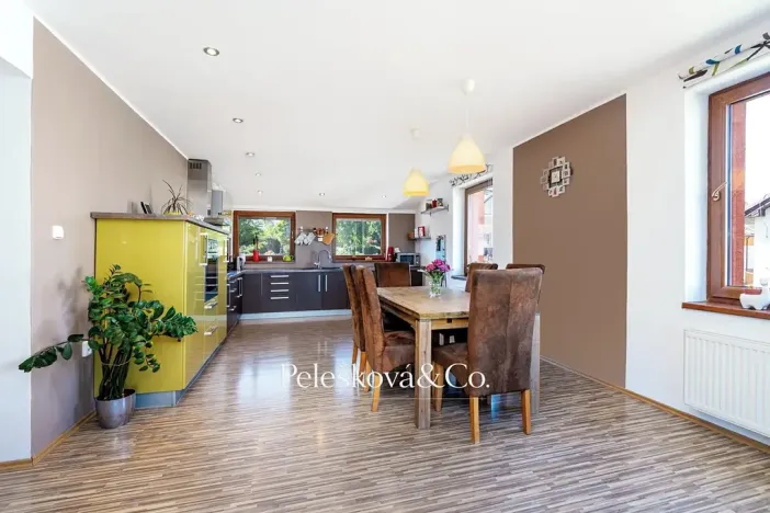 Prodej vícegeneračního domu, Praha - Štěrboholy, Pod areálem, 333 m2