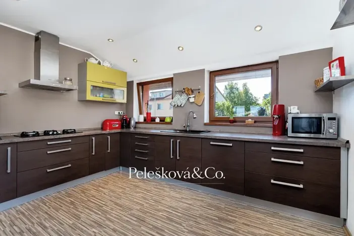 Prodej vícegeneračního domu, Praha - Štěrboholy, Pod areálem, 333 m2