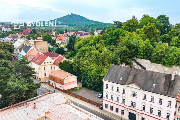 Pronájem komerčního pozemku, Teplice, U Hadích lázní, 267 m2