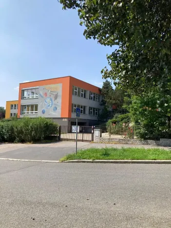 Prodej - jiné, Praha - Motol, Kudrnova, 18 m2