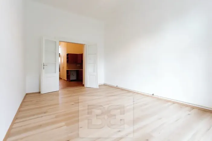 Pronájem bytu 1+1, Praha - Žižkov, Seifertova, 40 m2