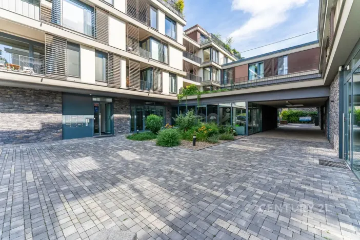 Pronájem bytu 4+kk, Praha - Prosek, Žitenická, 99 m2