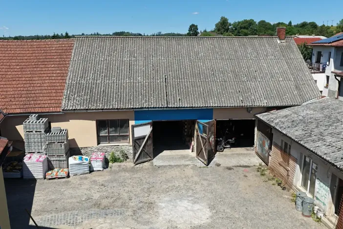 Prodej obchodního prostoru, Kamenice, 1737 m2