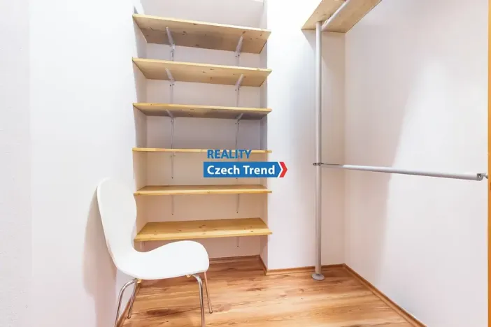 Prodej bytu 2+kk, Olomouc, Družební, 46 m2