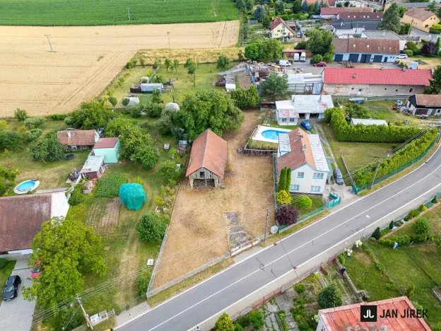 Prodej pozemku, Křičeň, 1045 m2