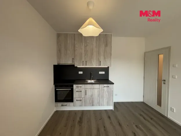 Pronájem bytu 1+kk, Hořovice, U Štěpánků, 38 m2