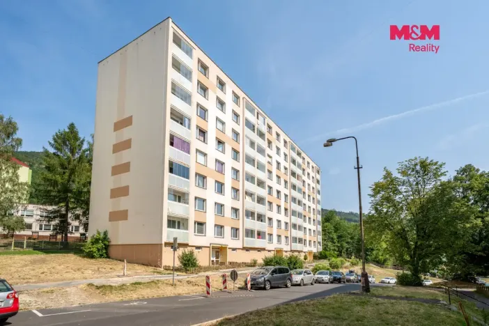 Prodej bytu 4+1, Krupka - Maršov, Karla Čapka, 99 m2