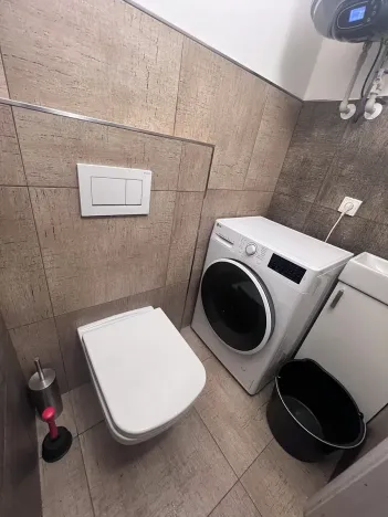 Pronájem bytu 2+kk, Praha - Vinohrady, Nitranská, 45 m2
