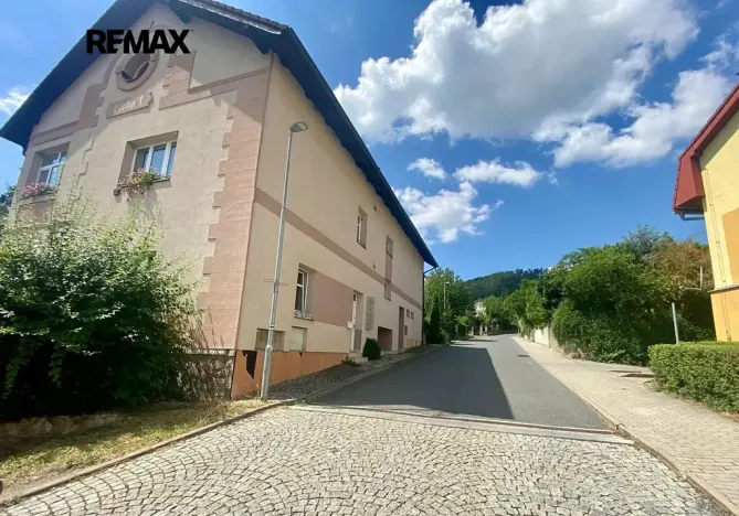 Pronájem bytu 1+1, Černošice, Jansova, 37 m2