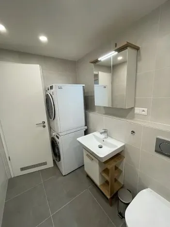Pronájem bytu 3+kk, Praha - Řeporyje, Haenkeho, 80 m2