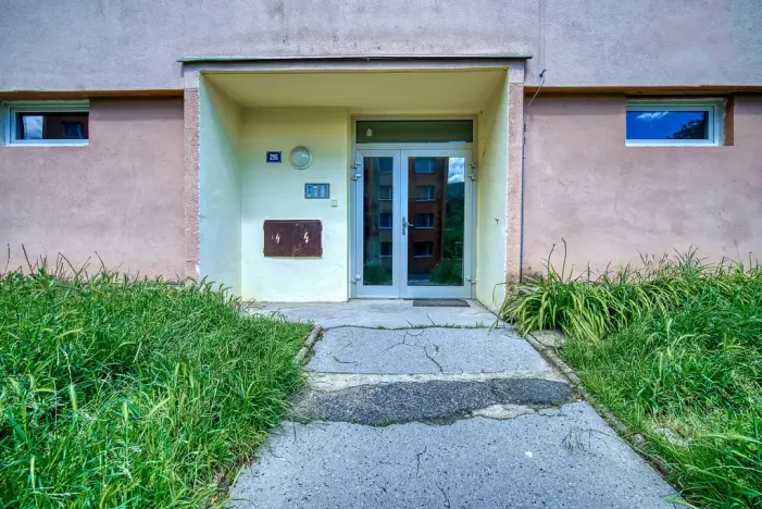 Pronájem bytu 1+1, Děčín - Děčín IX-Bynov, Nálepkova, 35 m2