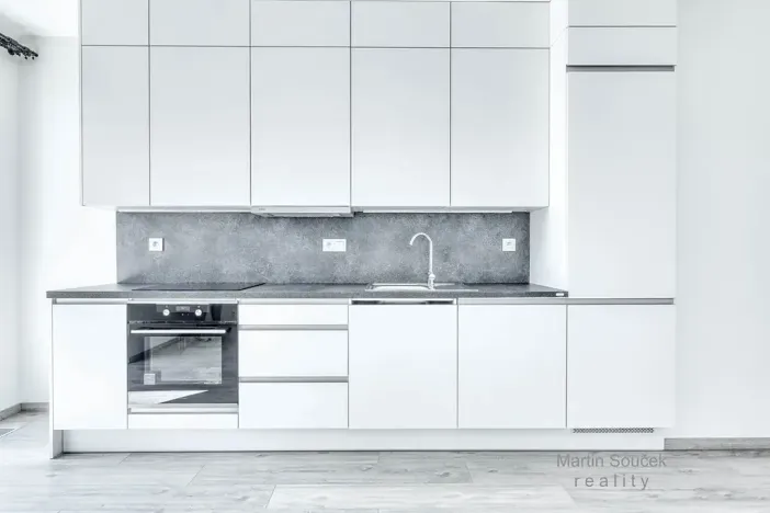 Pronájem bytu 2+kk, Praha - Řepy, Laudova, 60 m2