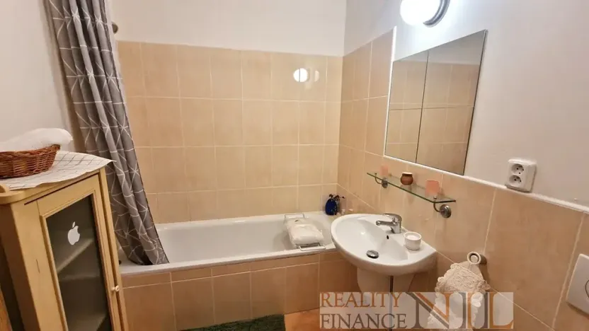 Pronájem bytu 2+kk, Mariánské Lázně, Mladějovského, 74 m2