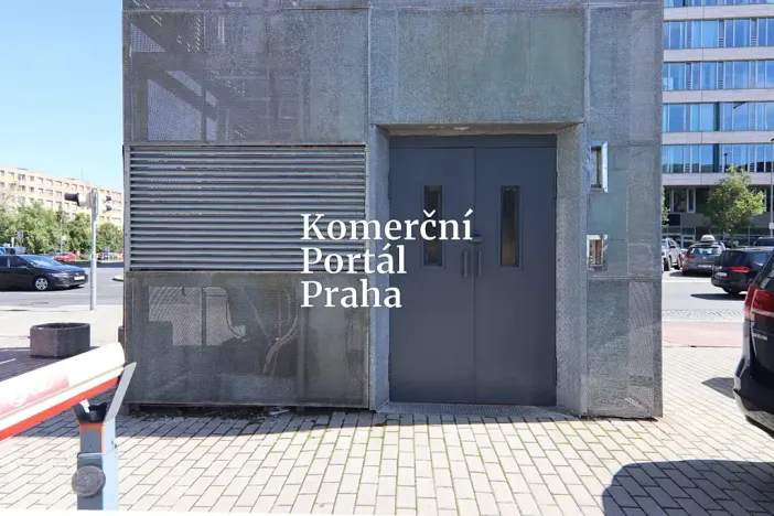 Pronájem obchodního prostoru, Praha - Krč, Olbrachtova, 450 m2