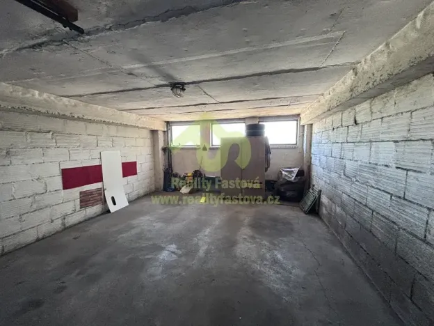 Prodej garážového stání, Plzeň, Tomanova, 12 m2