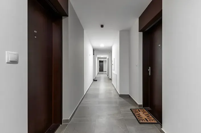 Pronájem bytu 1+kk, Praha - Vysočany, Bassova, 28 m2