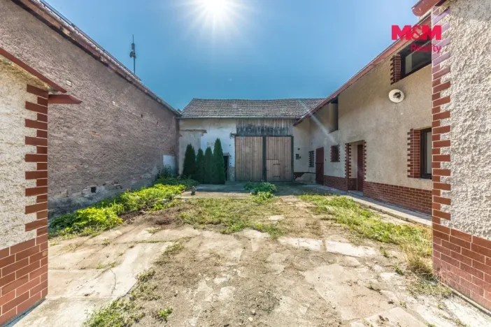 Prodej rodinného domu, Činěves, 161 m2