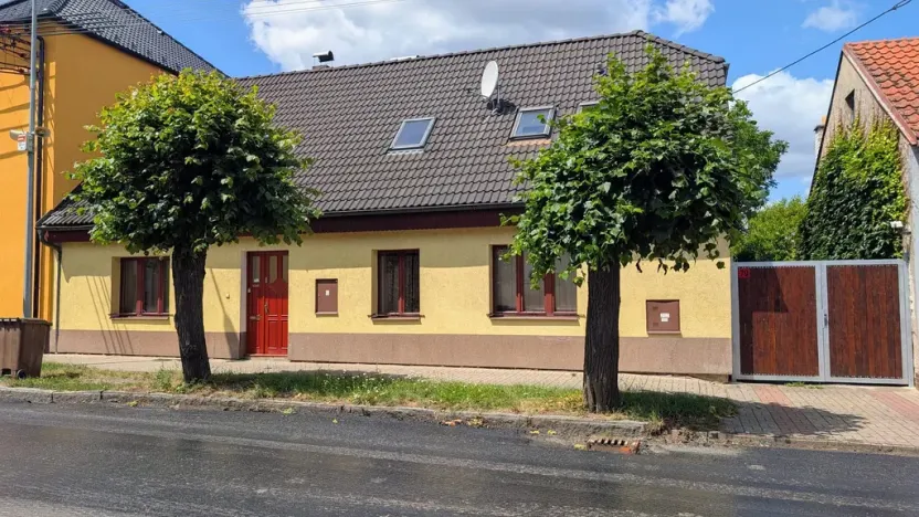Pronájem bytu 3+kk, Jince, Eškova, 75 m2