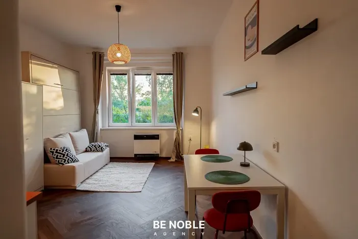 Pronájem bytu 1+kk, Praha - Holešovice, Tovární, 33 m2