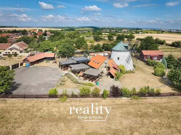 Prodej restaurace, Lesná, 450 m2