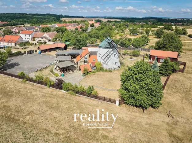 Prodej restaurace, Lesná, 450 m2