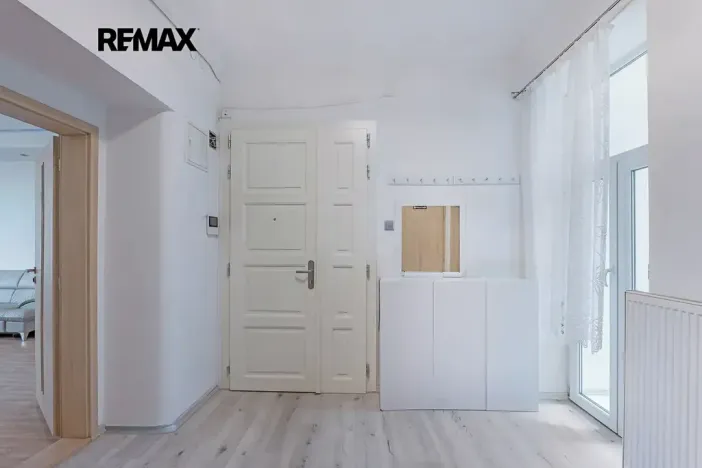Pronájem bytu 4+kk, Praha - Smíchov, Pod tratí, 111 m2
