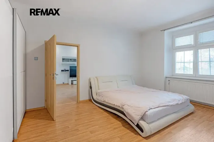 Pronájem bytu 4+kk, Praha - Smíchov, Pod tratí, 111 m2