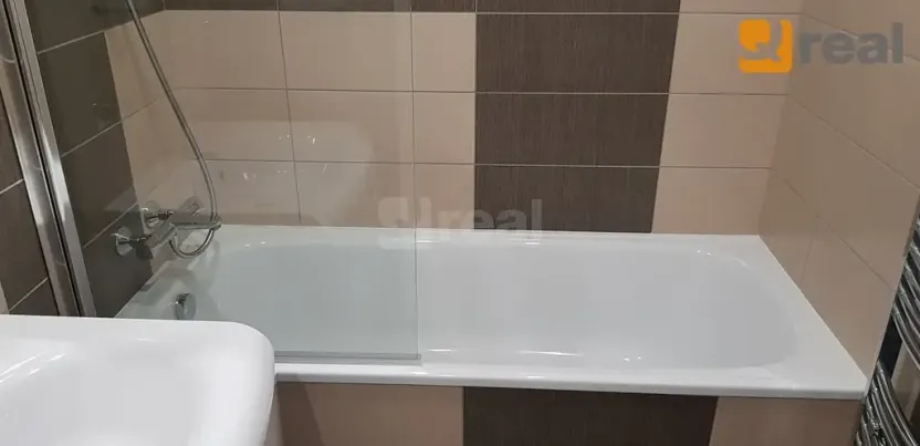 Pronájem bytu 3+1, Praha - Petrovice, Rezlerova, 73 m2
