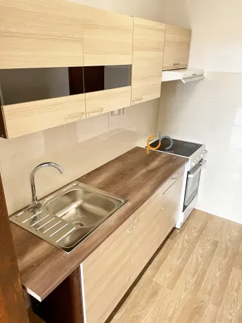 Pronájem bytu 2+kk, Praha - Chodov, Malenická, 47 m2
