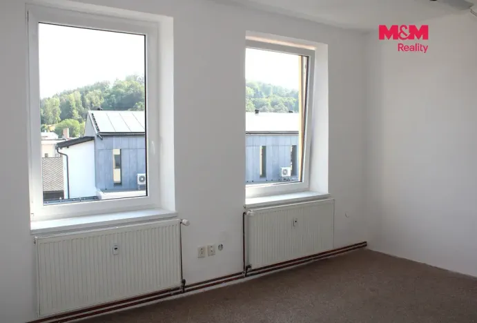 Pronájem kanceláře, Nová Paka, Komenského, 18 m2