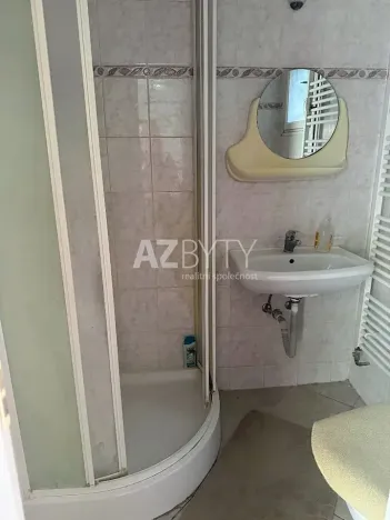 Prodej bytu 2+kk, Praha - Bubeneč, Lotyšská, 38 m2