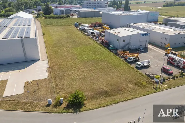 Prodej komerčního pozemku, Nivnice, 3525 m2