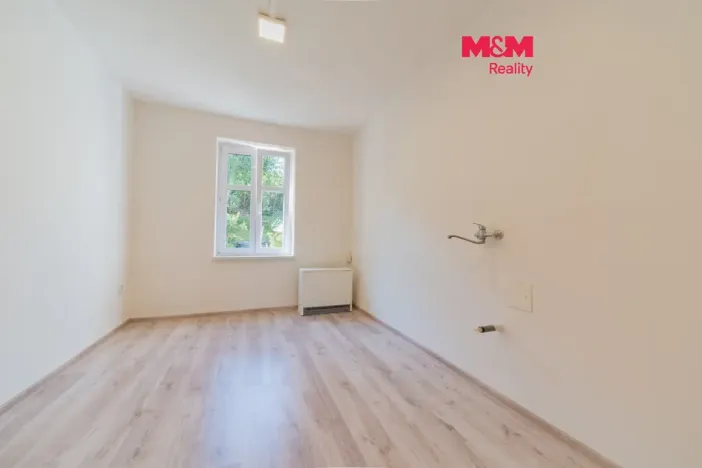 Prodej bytu 1+1, Karlovy Vary - Drahovice, Mattoniho nábřeží, 48 m2