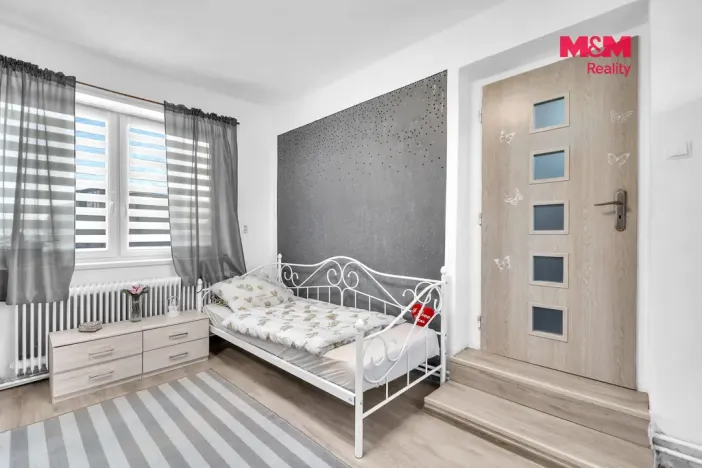Prodej rodinného domu, Staré Jesenčany, 110 m2