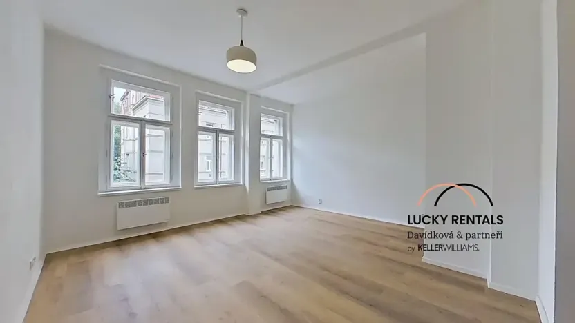 Pronájem bytu 1+1, Praha - Podolí, U Kublova, 41 m2