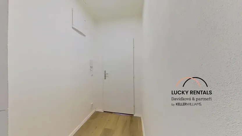 Pronájem bytu 1+1, Praha - Podolí, U Kublova, 41 m2