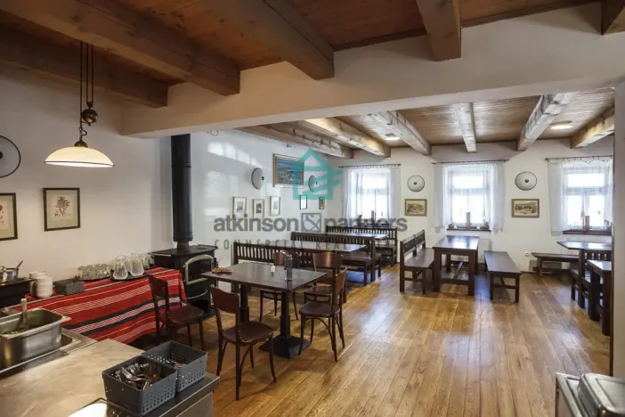 Prodej chaty, České Budějovice - České Budějovice 7, nám. Bratří Čapků, 450 m2