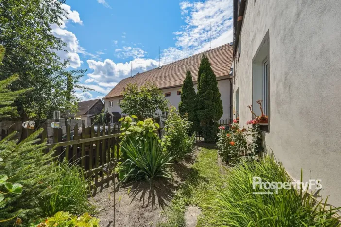 Prodej rodinného domu, Liběšice - Dolní Chobolice, 1081 m2