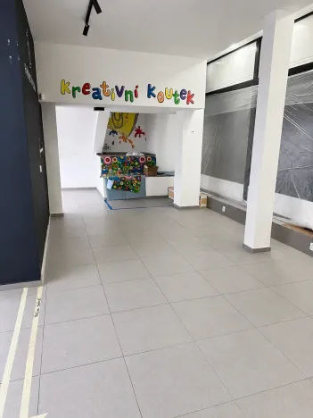 Pronájem obchodního prostoru, Karlovy Vary, T. G. Masaryka, 97 m2