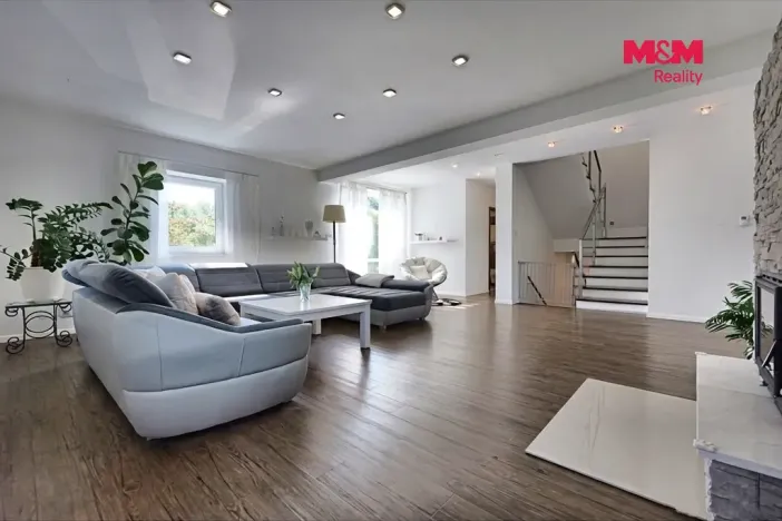 Prodej rodinného domu, Domašov u Šternberka, 341 m2